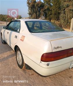 تۆیۆتا کراون